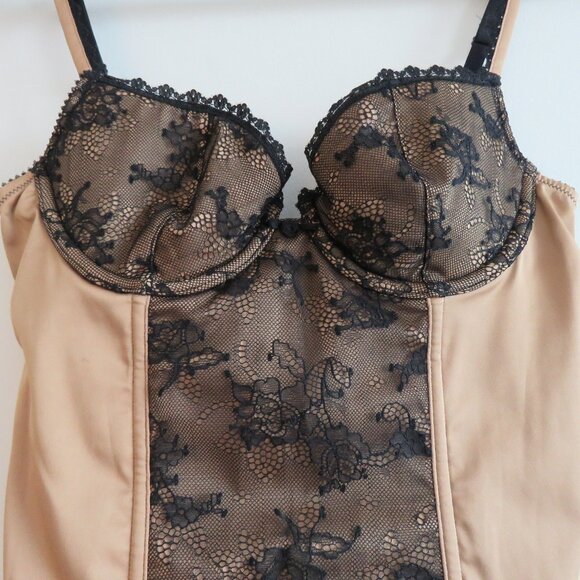 VICTORIA'S SECRET VERY SEXY Gold Black Lace Bustier Bra Goth Fairy - Size 34B - Picture 11 of 15